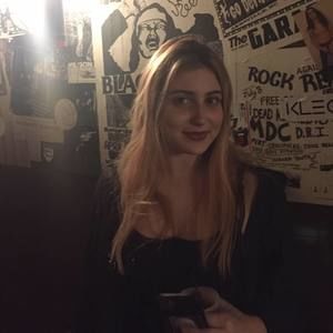 Meet your Posher, Abby